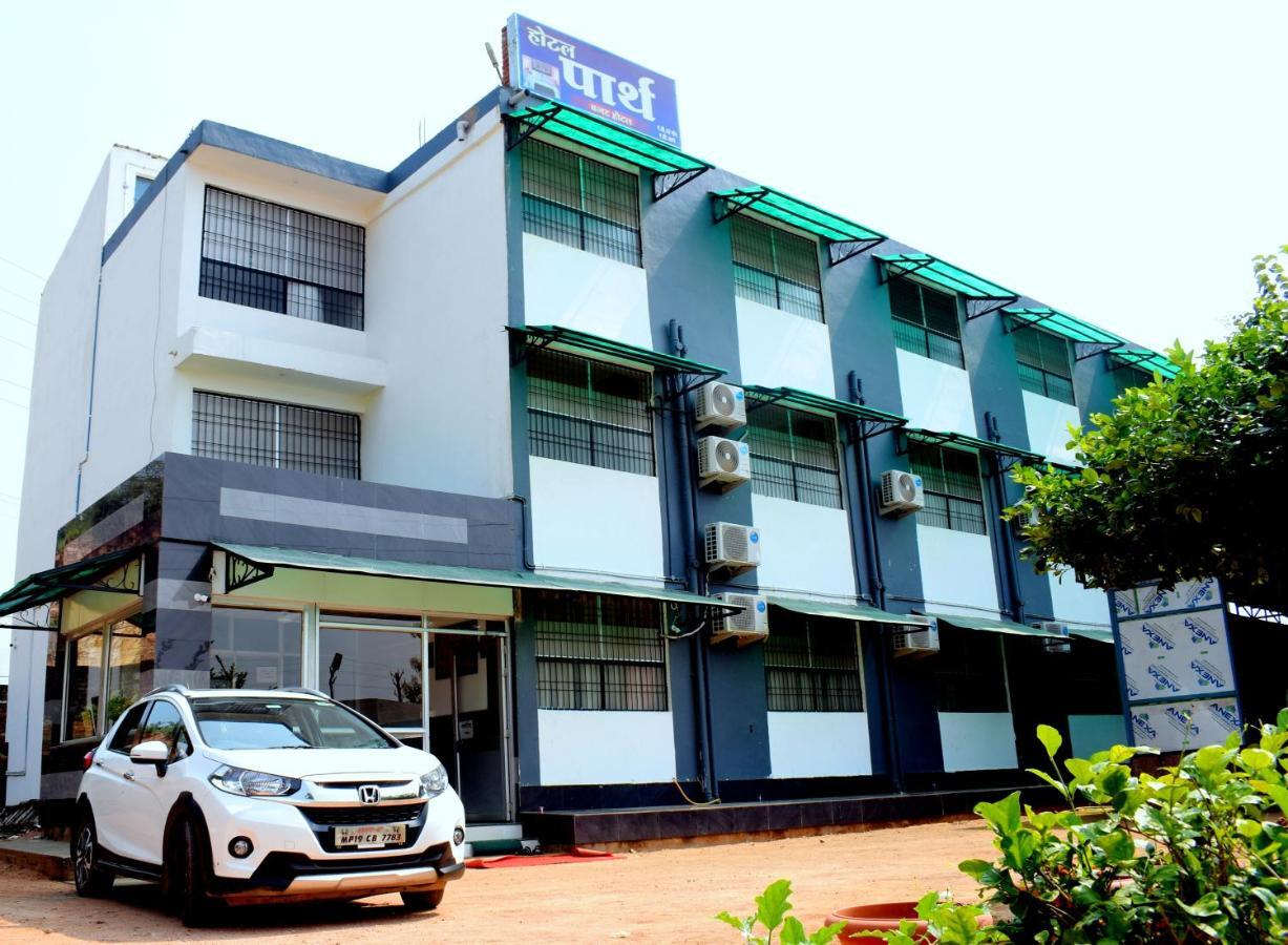 Hotel Parth Sitapur Muafi Zewnętrze zdjęcie
